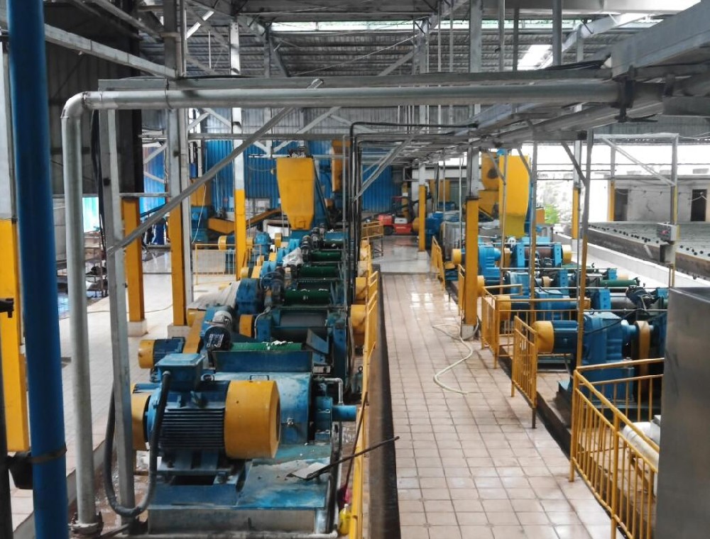 雙螺桿式空壓機(jī)應(yīng)用橡膠廠