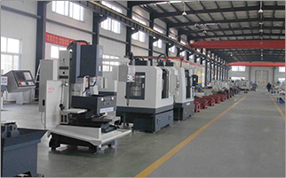 雙螺桿空壓機(jī)應(yīng)用鈑金車間